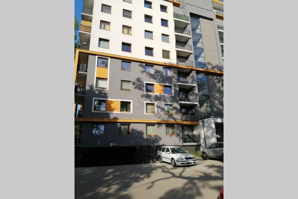 Sun House Apartment + Free Parking Breslavia Esterno foto